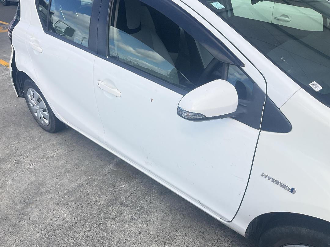 Photo '3' of Toyota Aqua