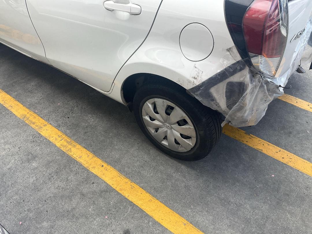 Photo '10' of Toyota Aqua