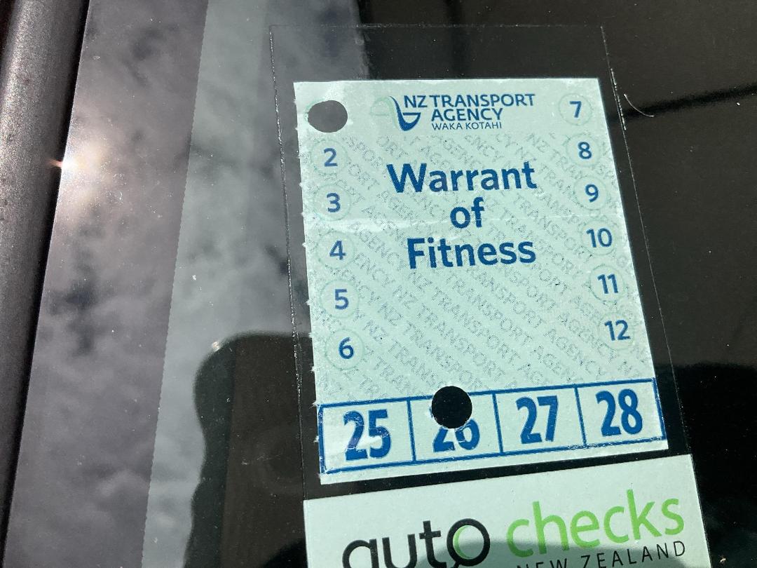 Photo '21' of Toyota Aqua