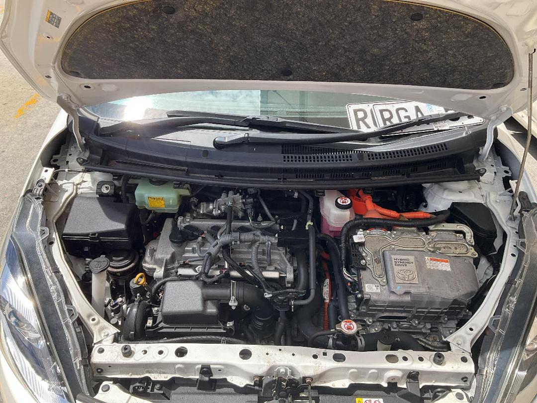 Photo '22' of Toyota Aqua