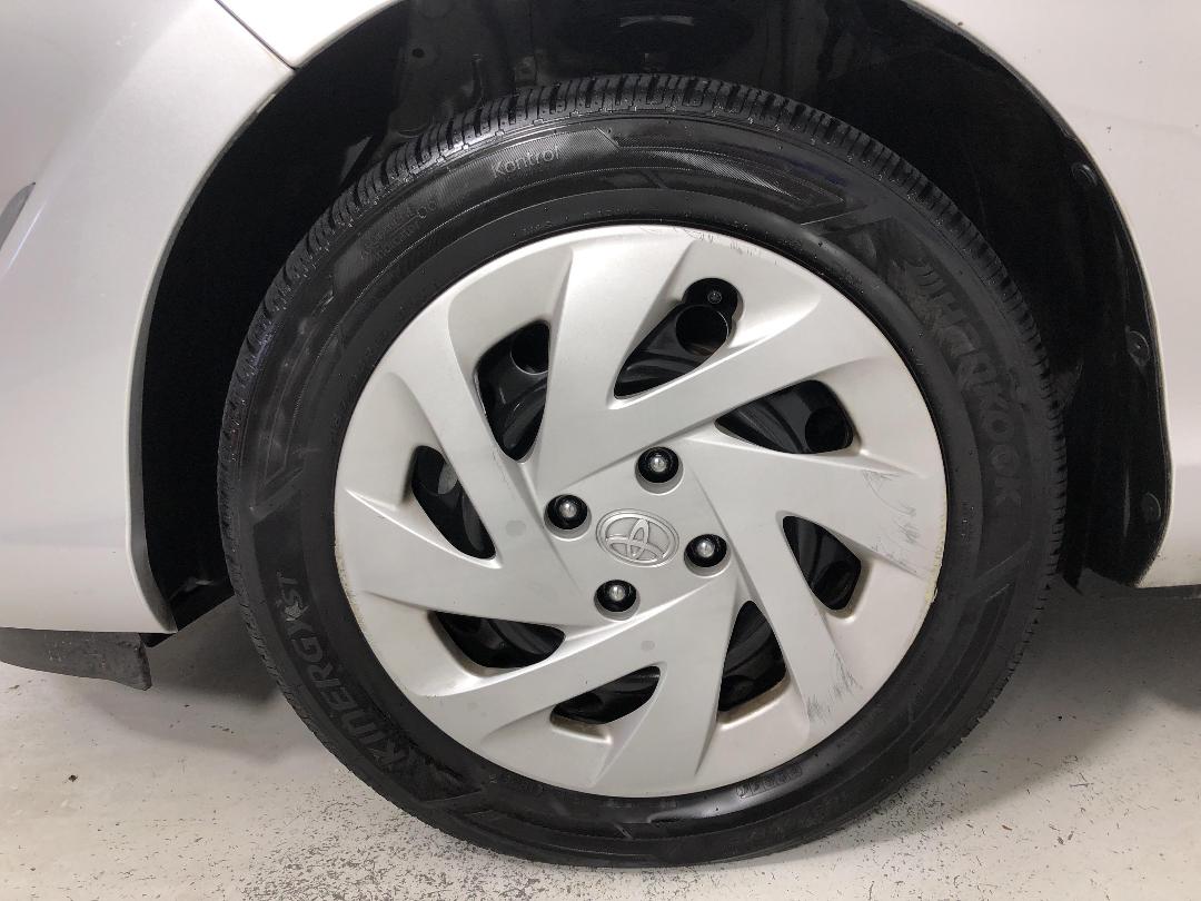 Photo '10' of Toyota Aqua Photo '10' of Toyota Aqua