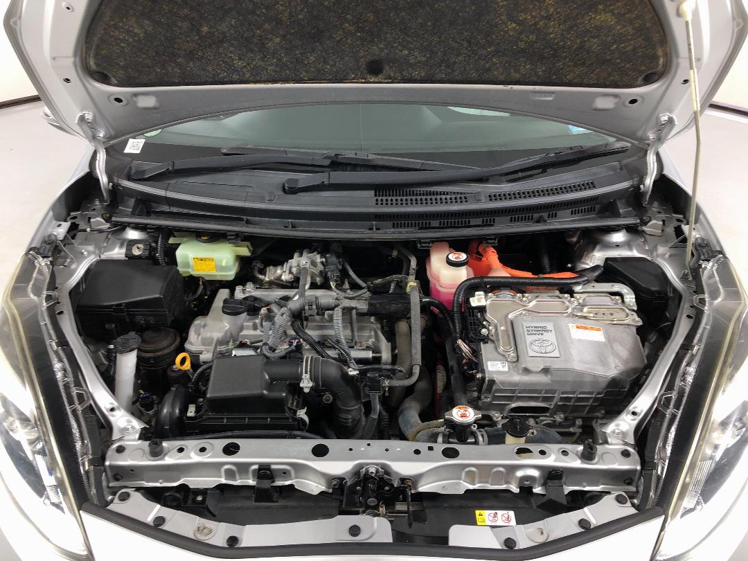 Photo '13' of Toyota Aqua Photo '13' of Toyota Aqua