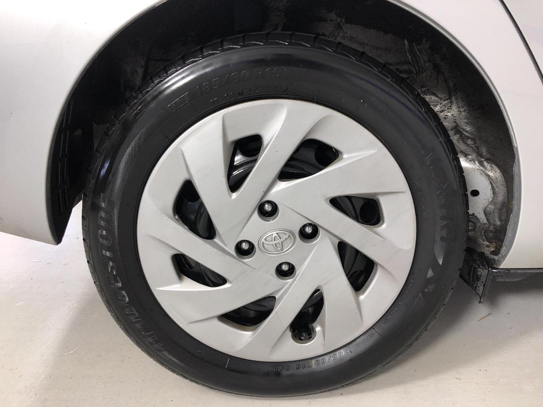 Photo '12' of Toyota Aqua Photo '12' of Toyota Aqua