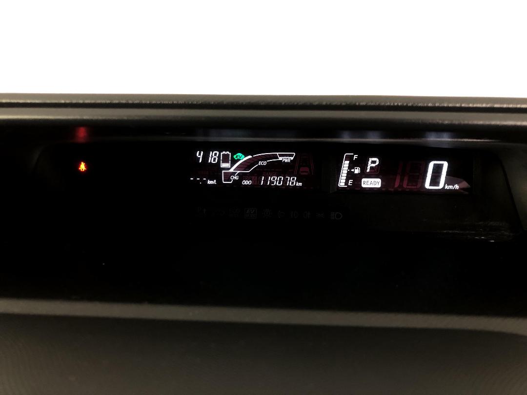 Photo '21' of Toyota Aqua Photo '21' of Toyota Aqua