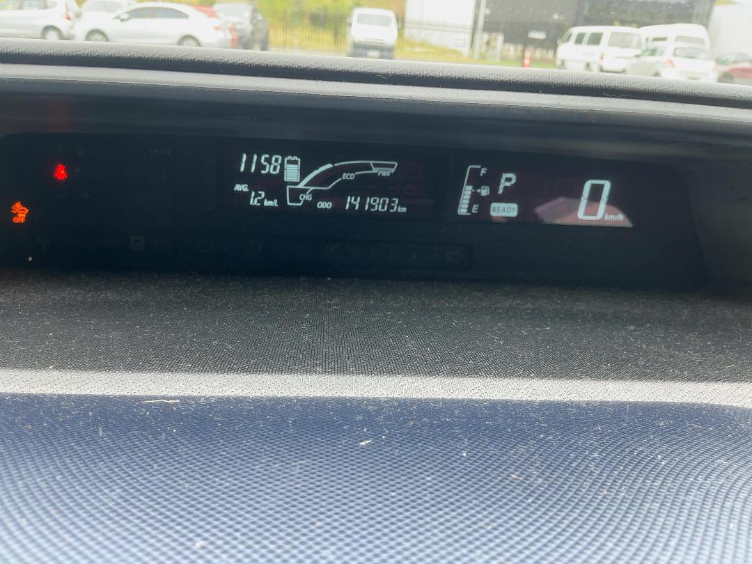 Photo '13' of Toyota Aqua