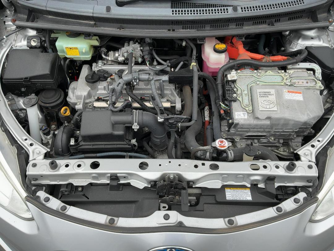 Photo '18' of Toyota Aqua