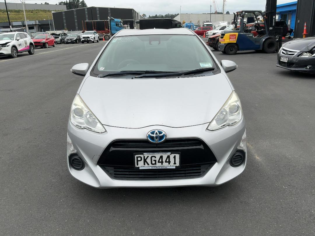 Photo '3' of Toyota Aqua