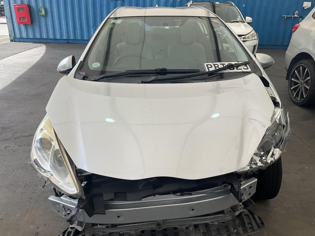 Photo '2' of Toyota Aqua Hybrid