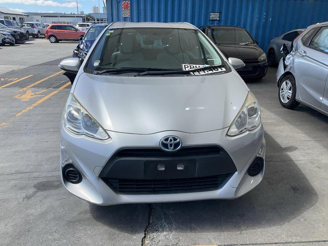 Photo '5' of Toyota Aqua Hybrid