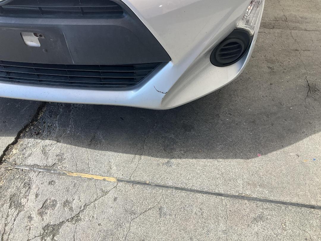 Photo '6' of Toyota Aqua Hybrid