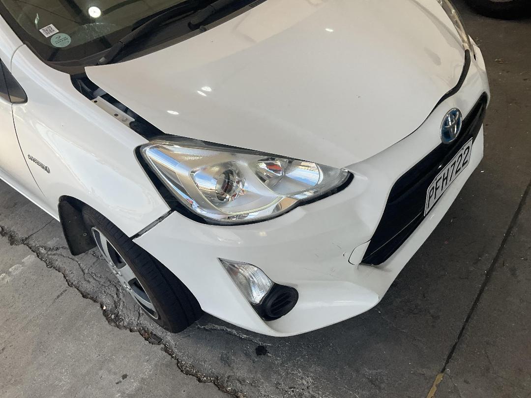 Photo '4' of Toyota Aqua Photo '4' of Toyota Aqua