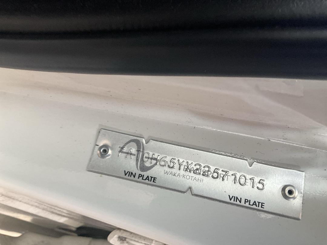 Photo '16' of Toyota Aqua Photo '16' of Toyota Aqua