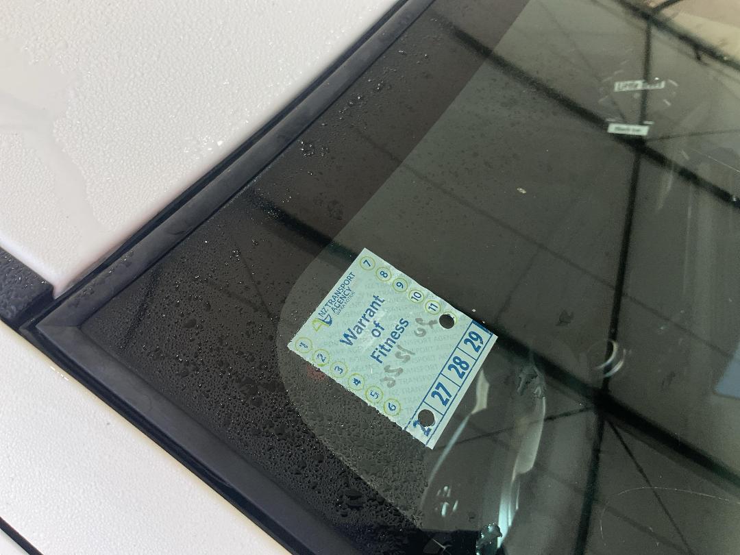 Photo '24' of Toyota Aqua Photo '24' of Toyota Aqua