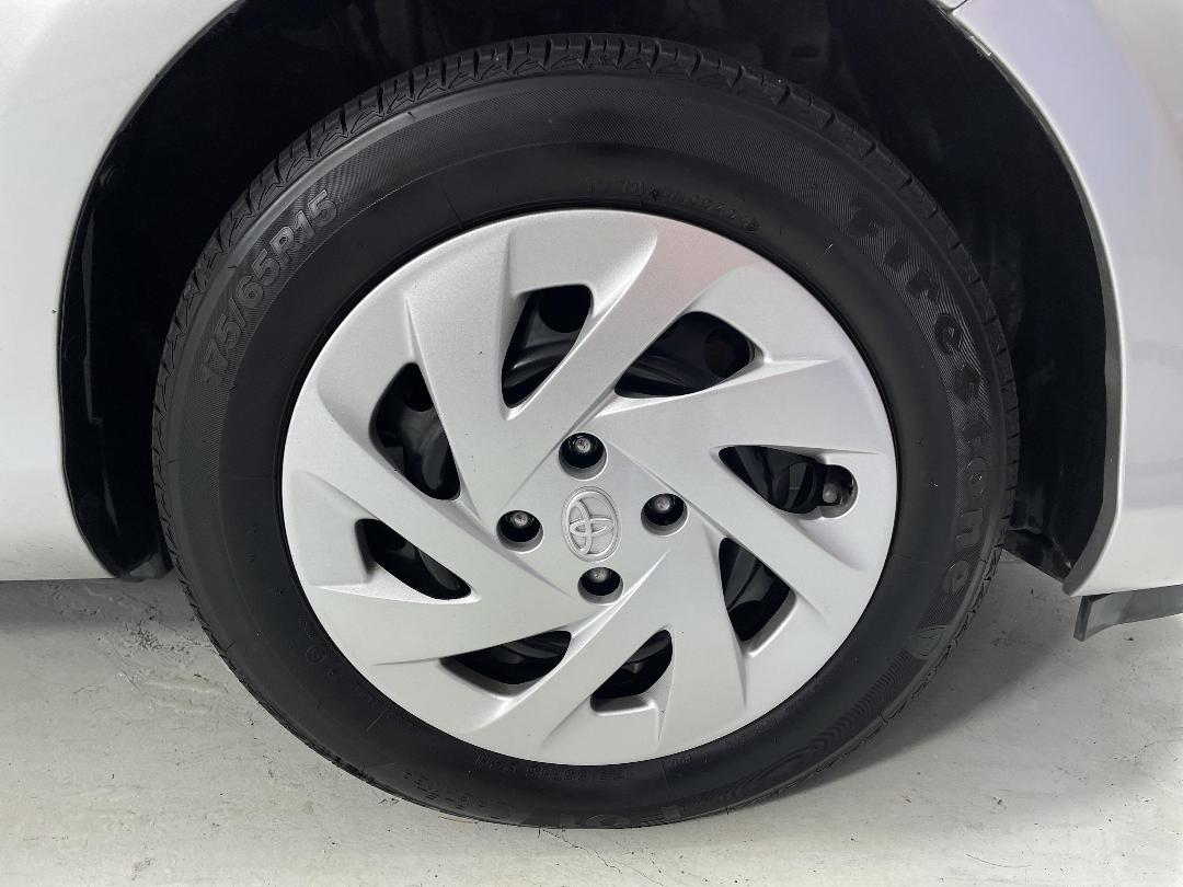 Photo '9' of Toyota Aqua Photo '9' of Toyota Aqua