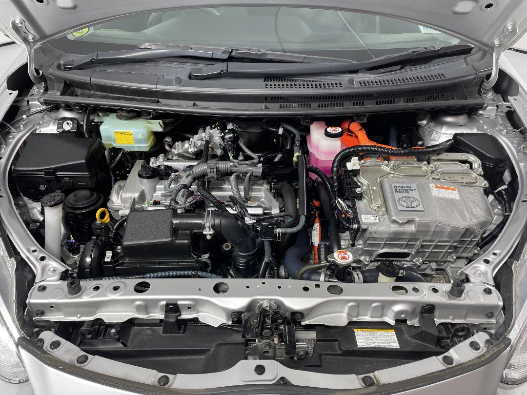 Photo '13' of Toyota Aqua Photo '13' of Toyota Aqua