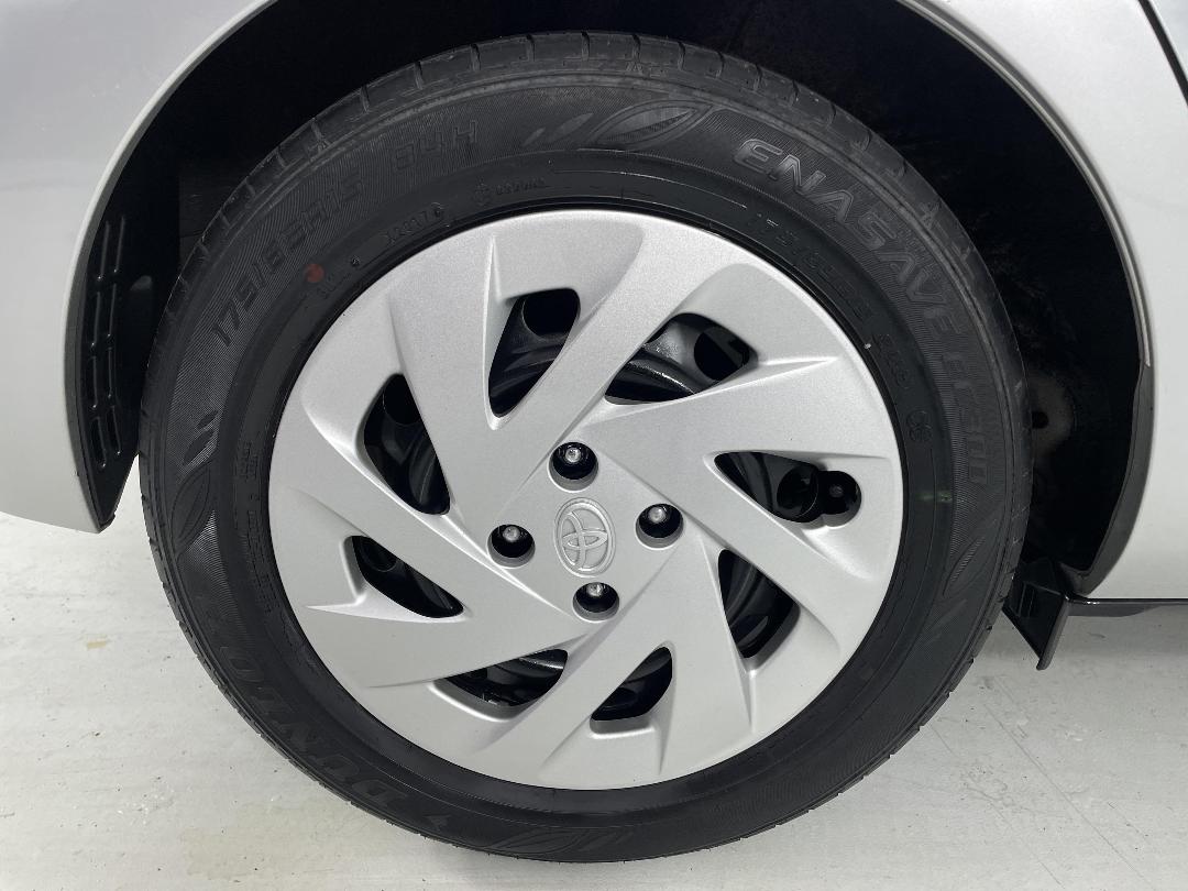 Photo '12' of Toyota Aqua Photo '12' of Toyota Aqua