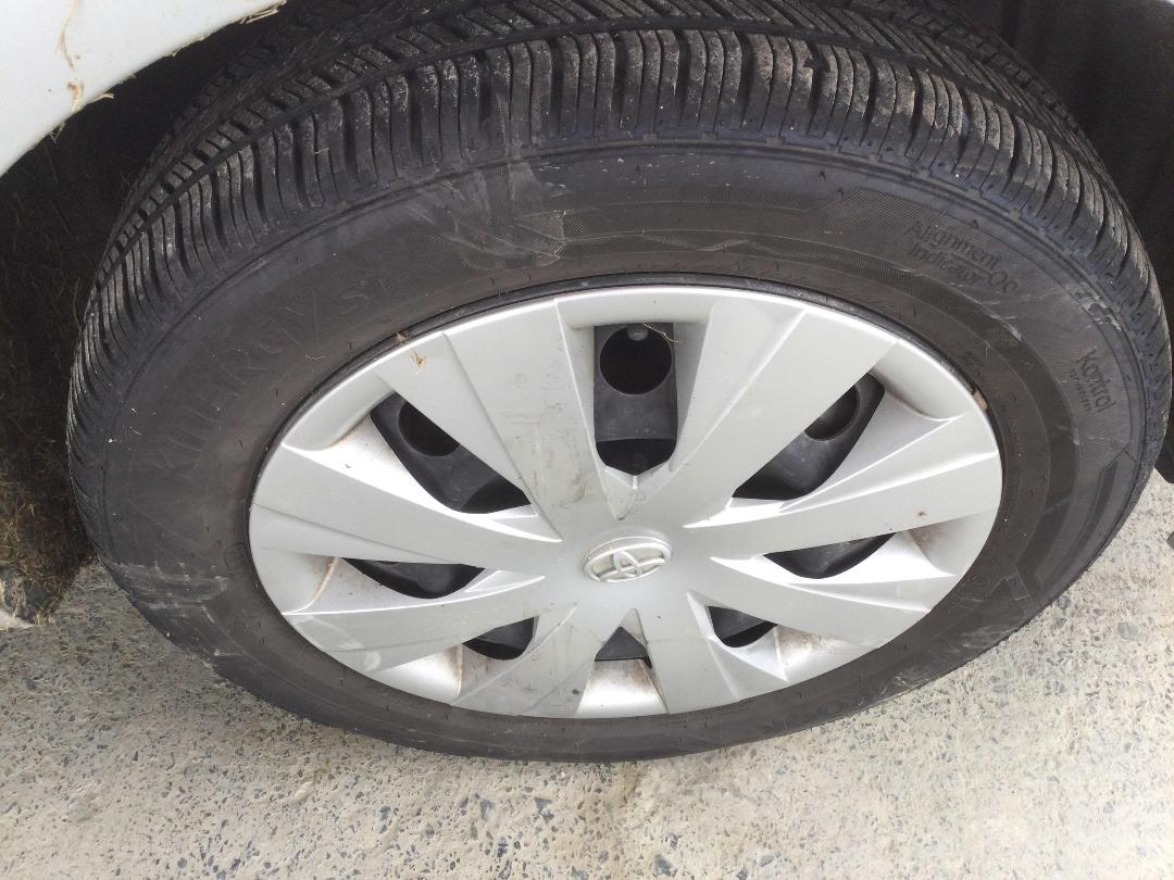 Photo '9' of Toyota Axio Corolla Hybrid