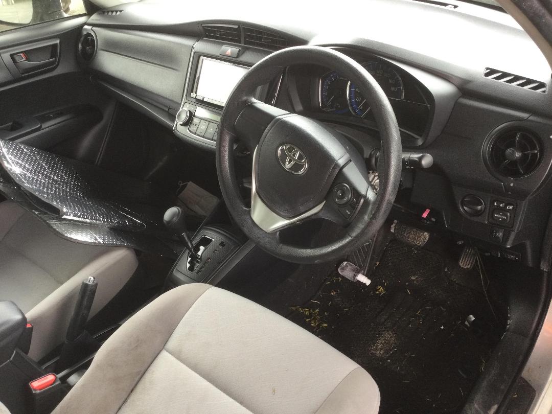 Photo '14' of Toyota Axio Corolla Hybrid