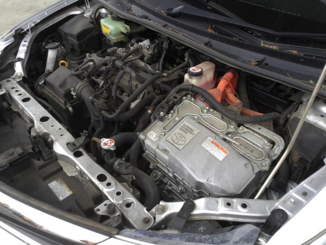 Photo '18' of Toyota Axio Corolla Hybrid