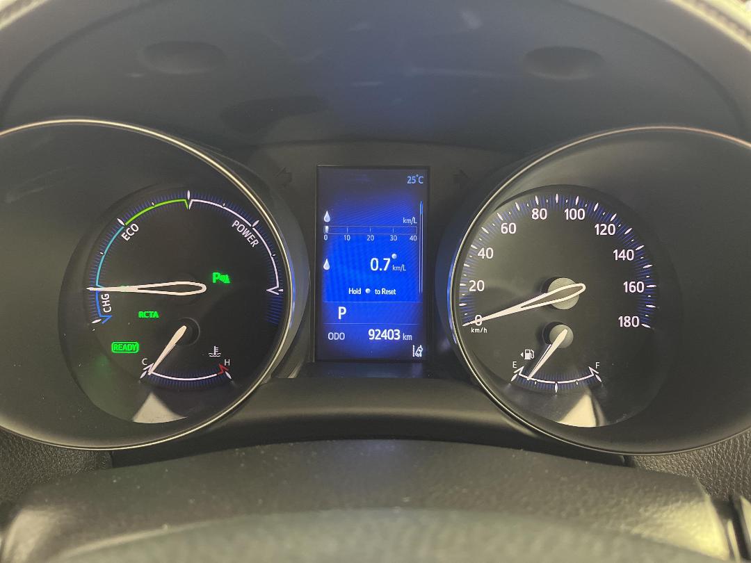 Photo '21' of Toyota C-HR