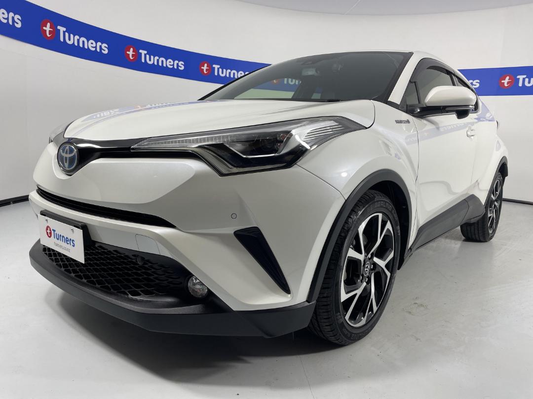 Photo '4' of Toyota C-HR Photo '4' of Toyota C-HR