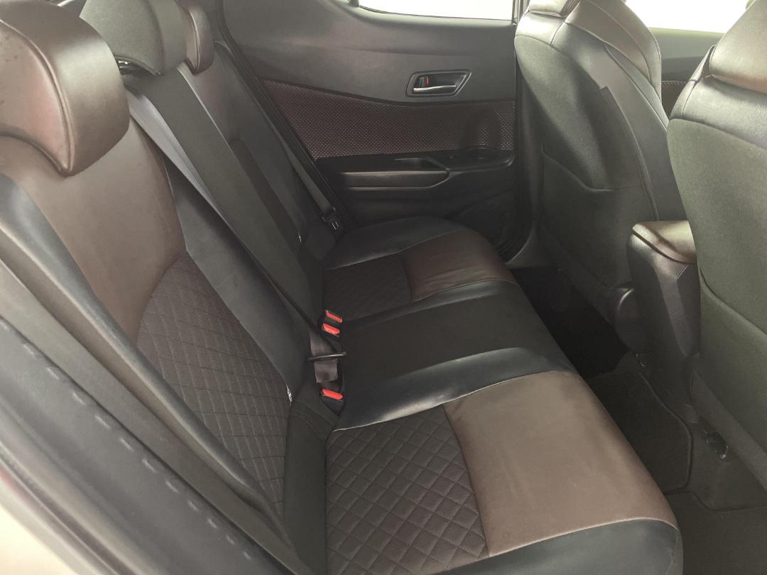 Photo '20' of Toyota C-HR Photo '20' of Toyota C-HR