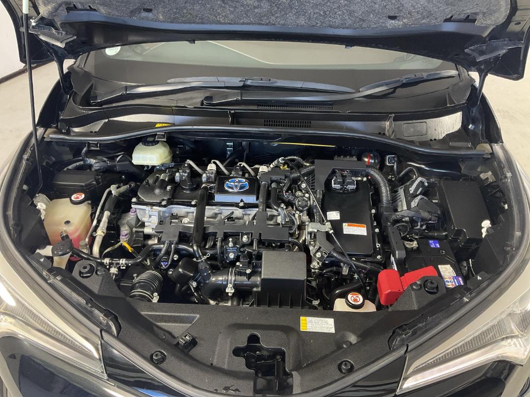 Photo '13' of Toyota C-HR Photo '13' of Toyota C-HR