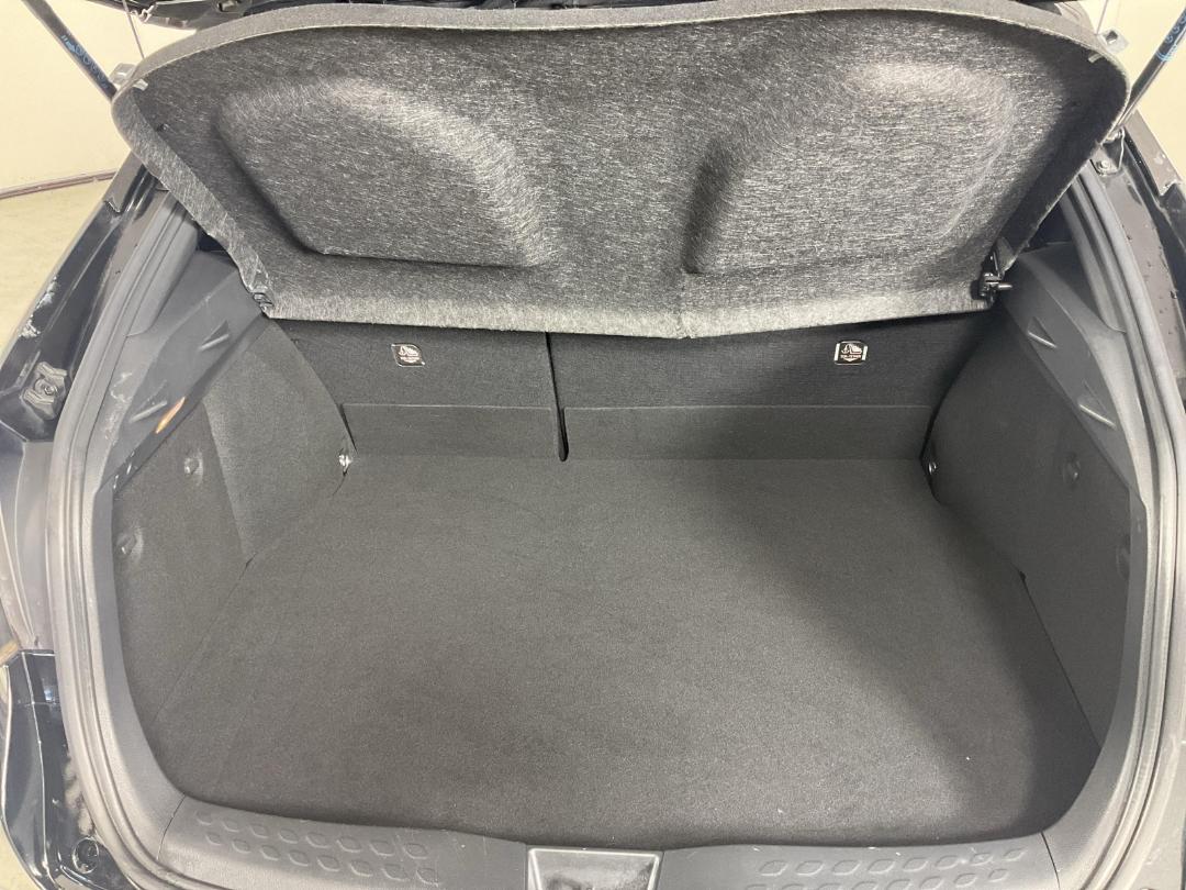 Photo '14' of Toyota C-HR Photo '14' of Toyota C-HR