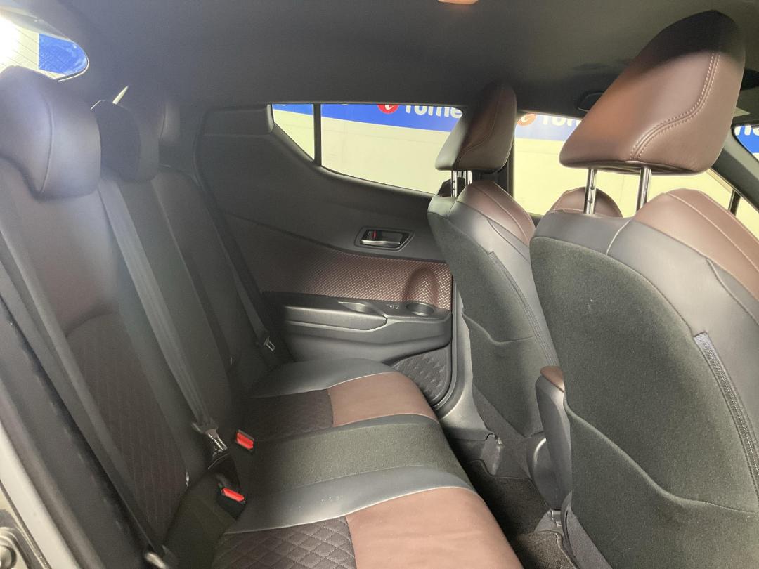 Photo '20' of Toyota C-HR Photo '20' of Toyota C-HR