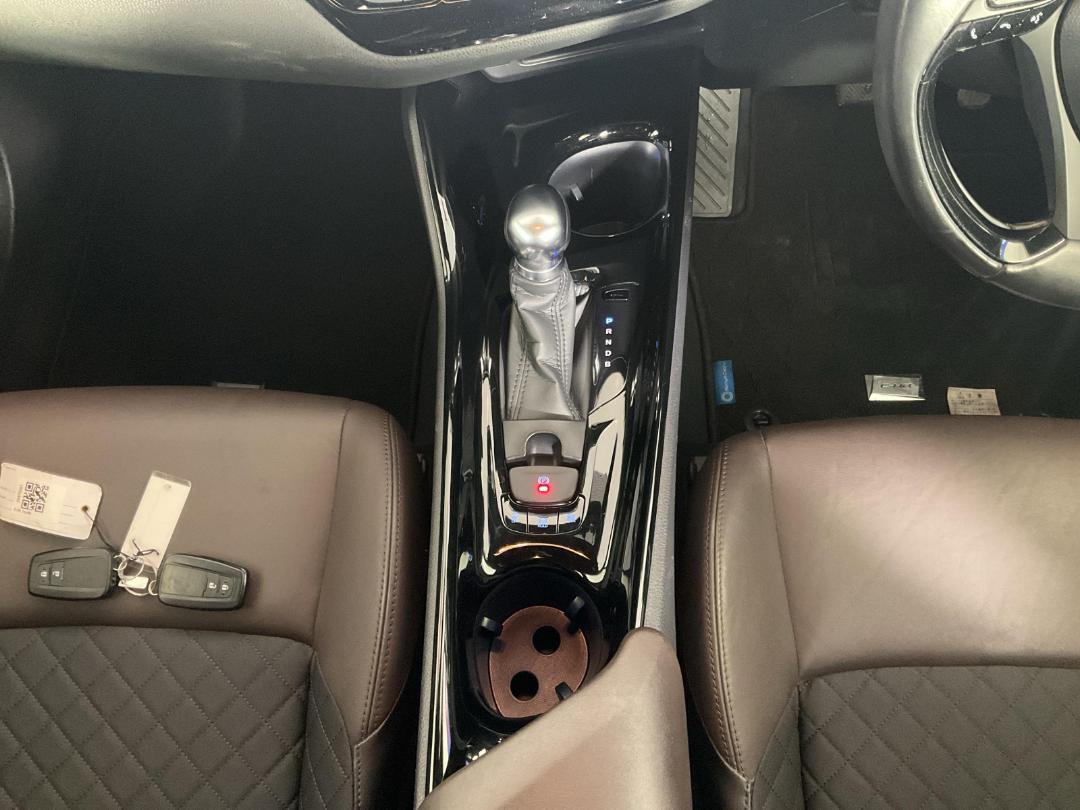 Photo '18' of Toyota C-HR Photo '18' of Toyota C-HR