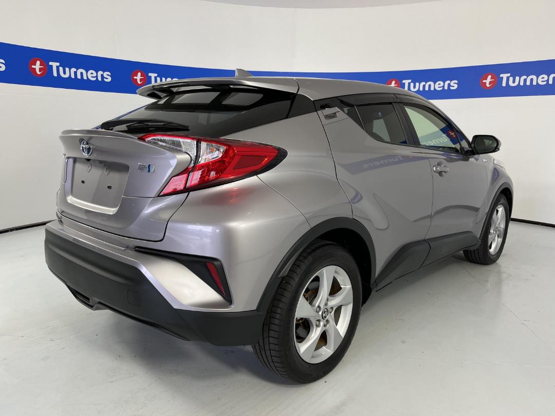 Photo '7' of Toyota C-HR