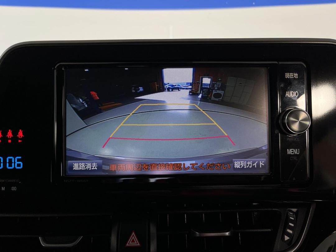 Photo '26' of Toyota C-HR