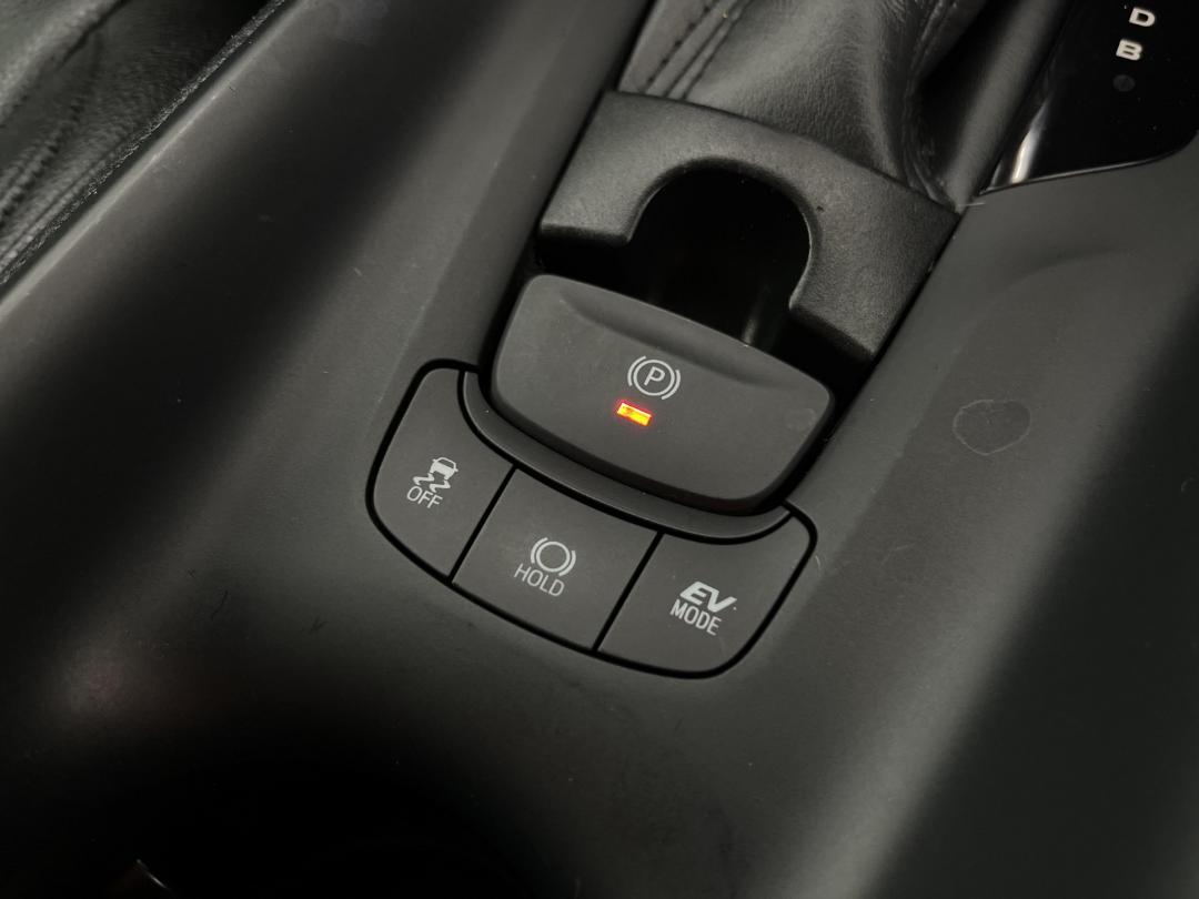 Photo '29' of Toyota C-HR