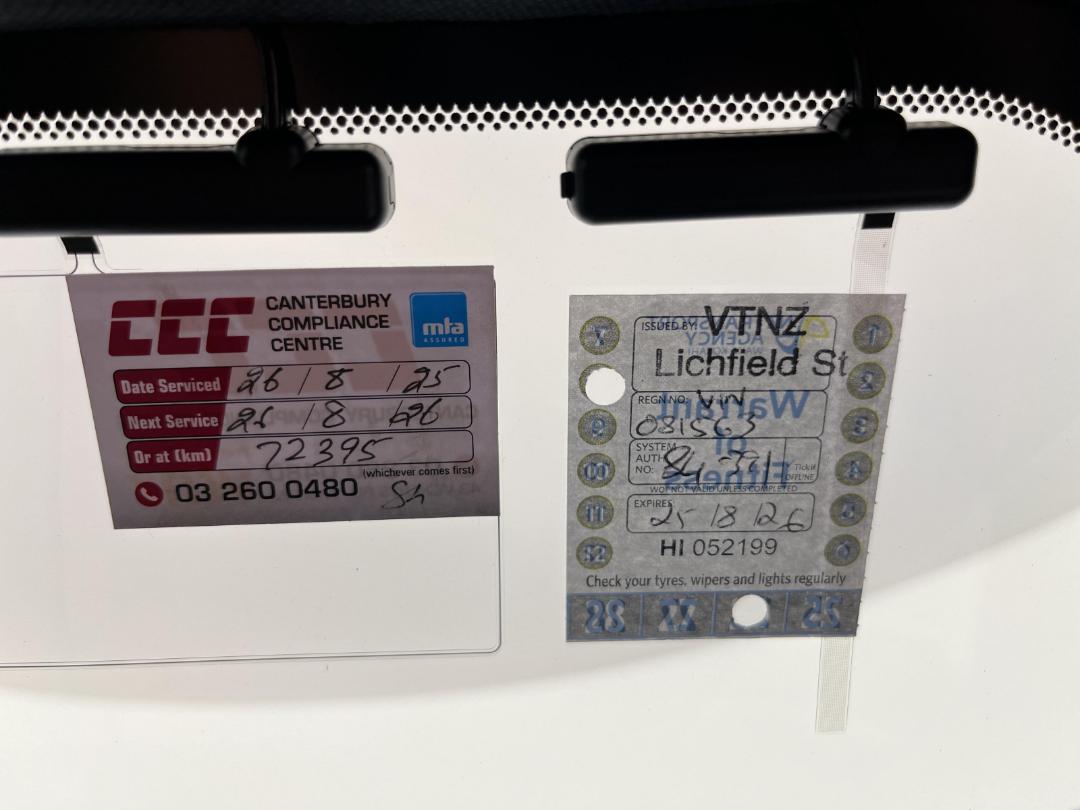 Photo '30' of Toyota C-HR