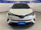 Thumbnail '2' of Toyota C-HR