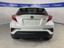 Thumbnail '6' of Toyota C-HR