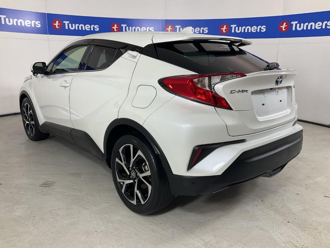 Photo '5' of Toyota C-HR