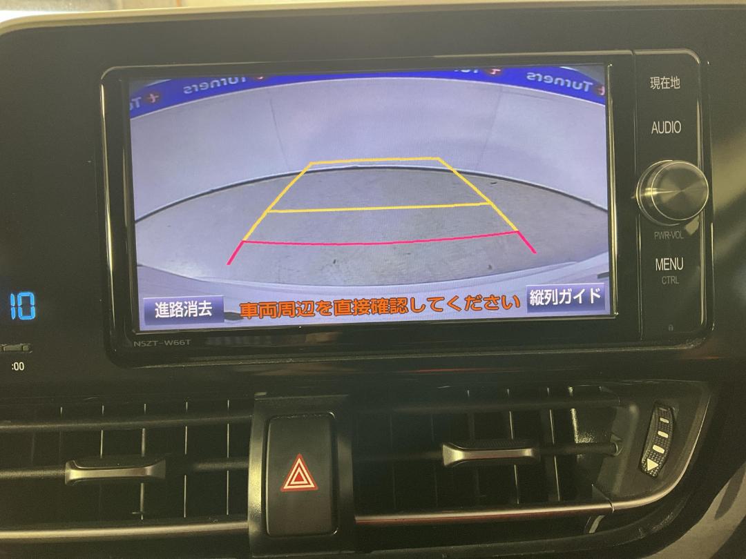 Photo '23' of Toyota C-HR