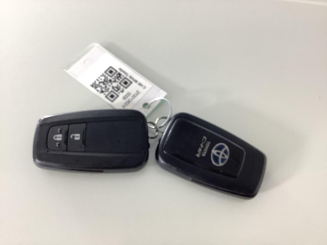 Photo '22' of Toyota C-HR