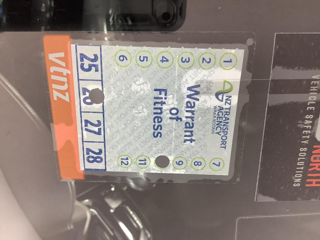 Photo '23' of Toyota C-HR