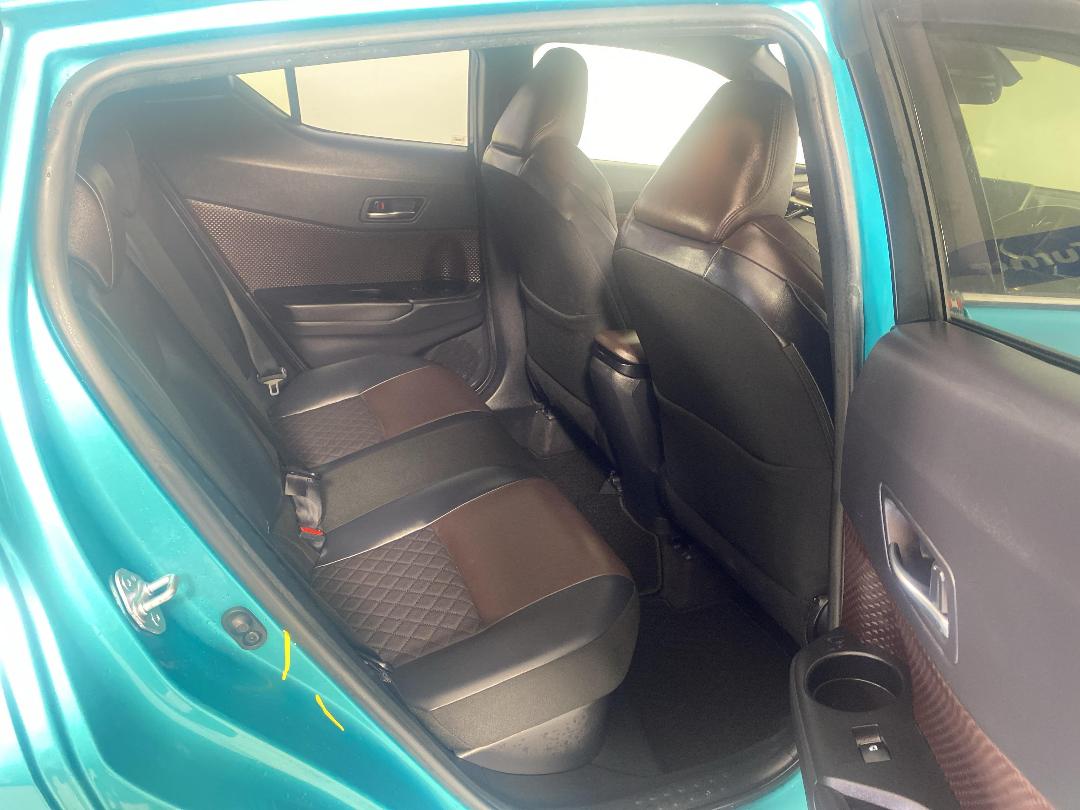 Photo '20' of Toyota C-HR