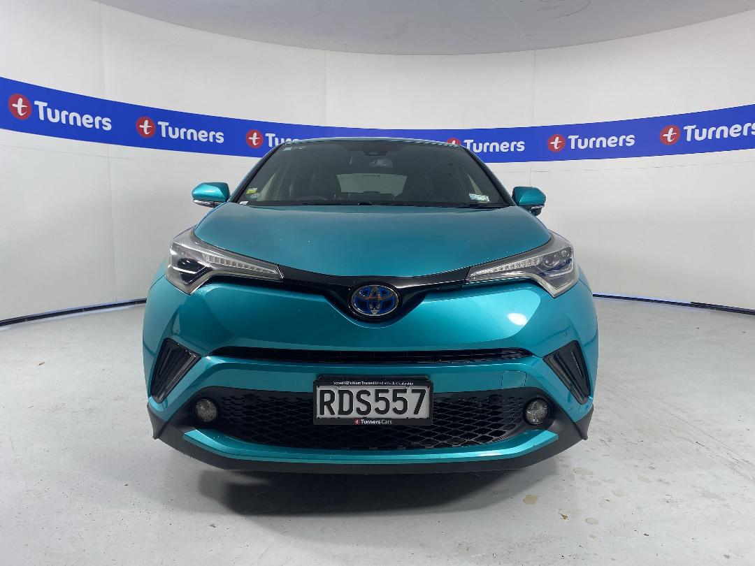 Photo '2' of Toyota C-HR