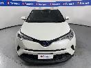 Thumbnail '2' of Toyota C-HR