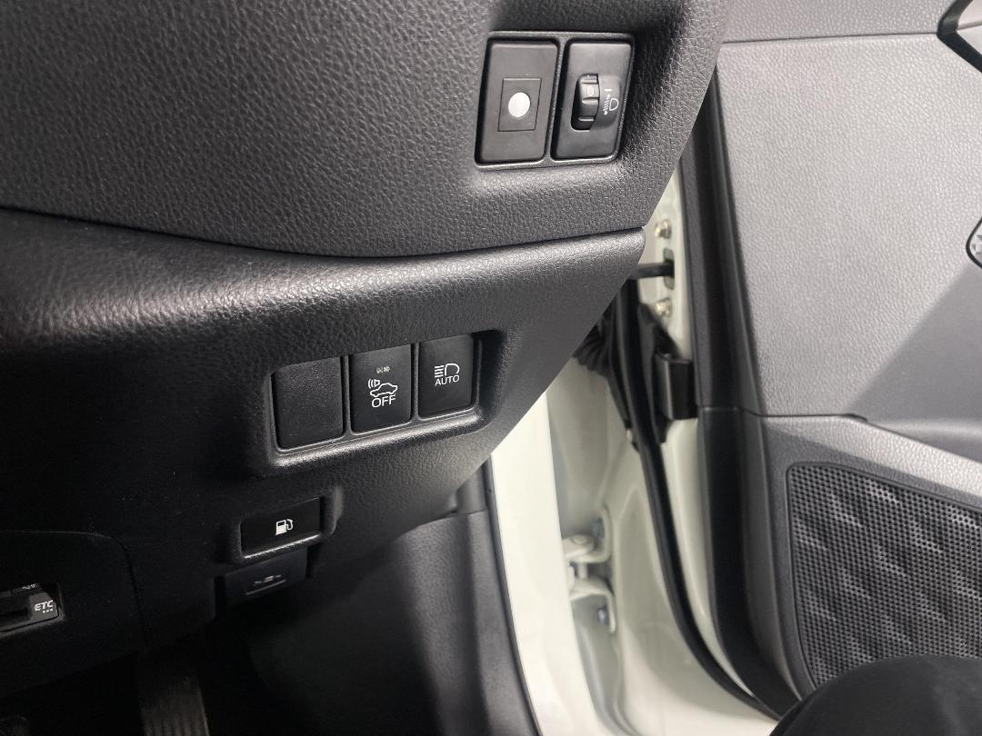 Photo '25' of Toyota C-HR