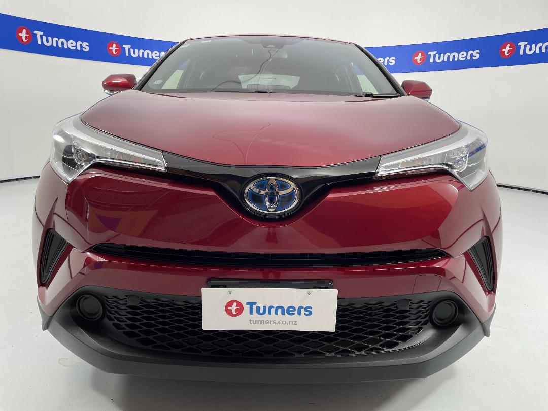 Photo '2' of Toyota C-HR