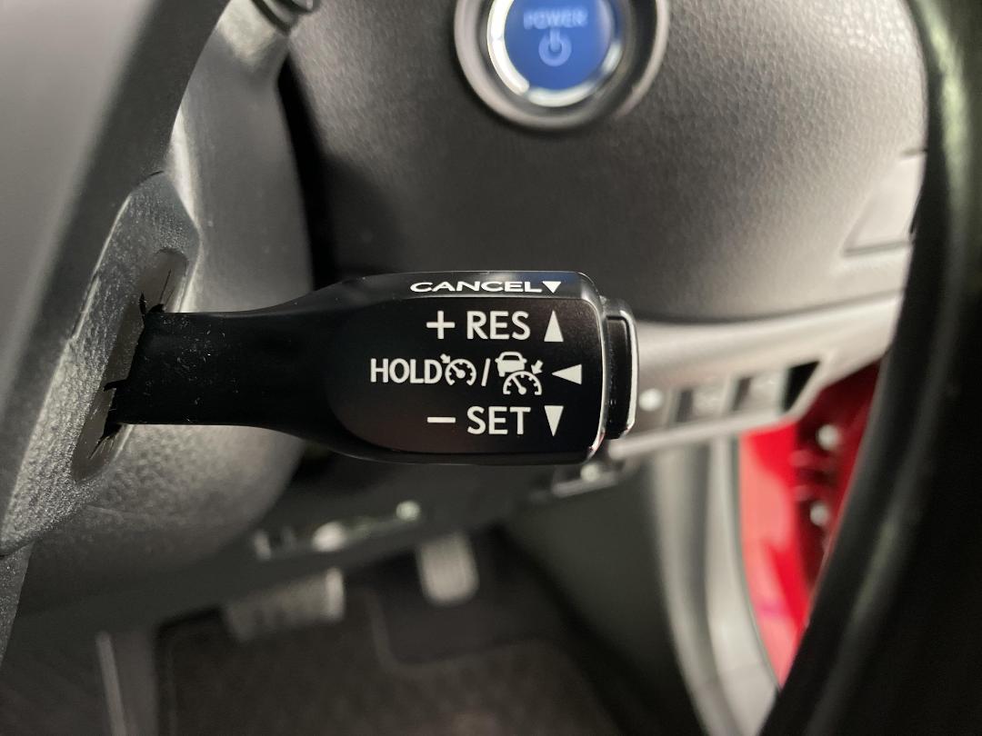 Photo '23' of Toyota C-HR