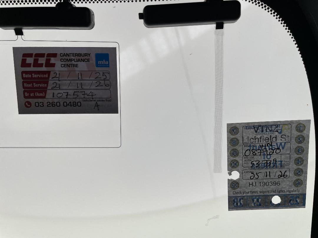 Photo '29' of Toyota C-HR