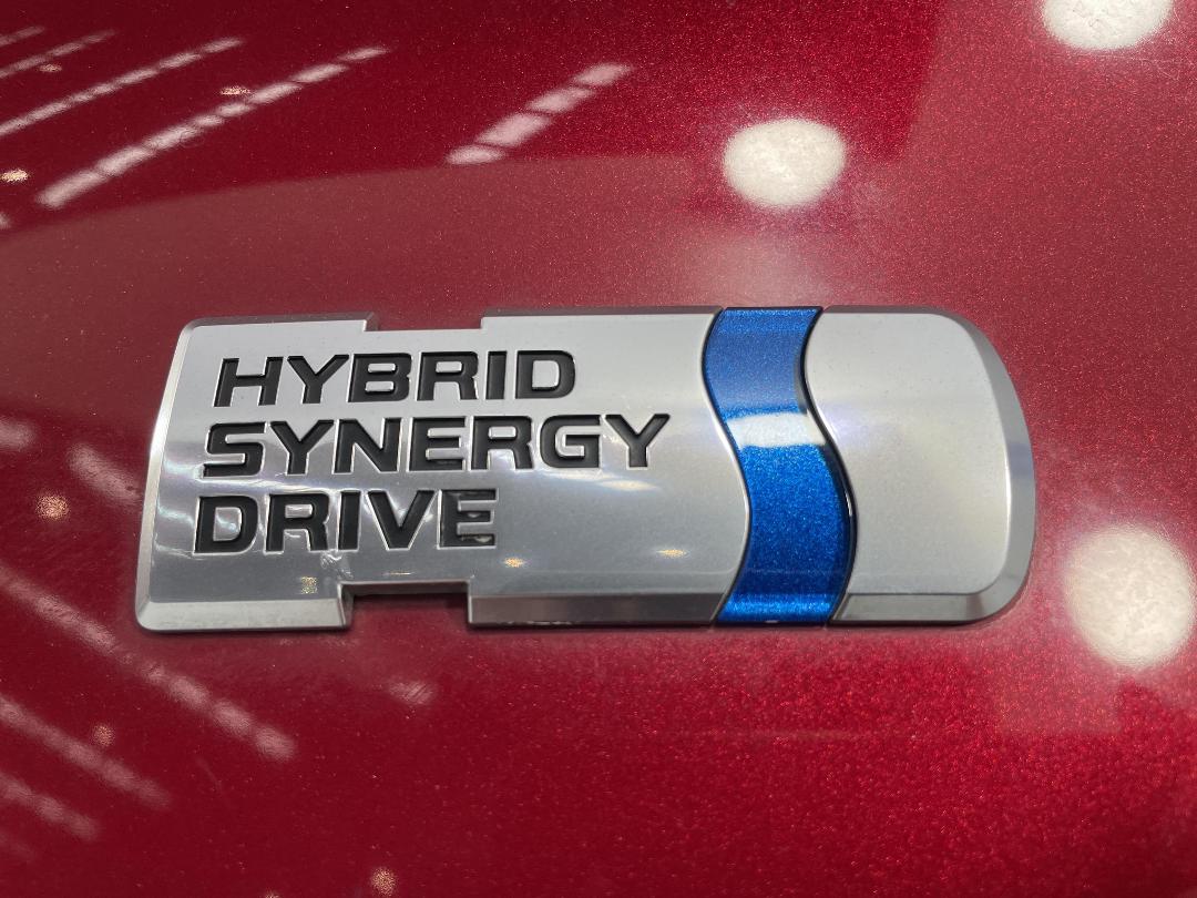 Photo '28' of Toyota C-HR