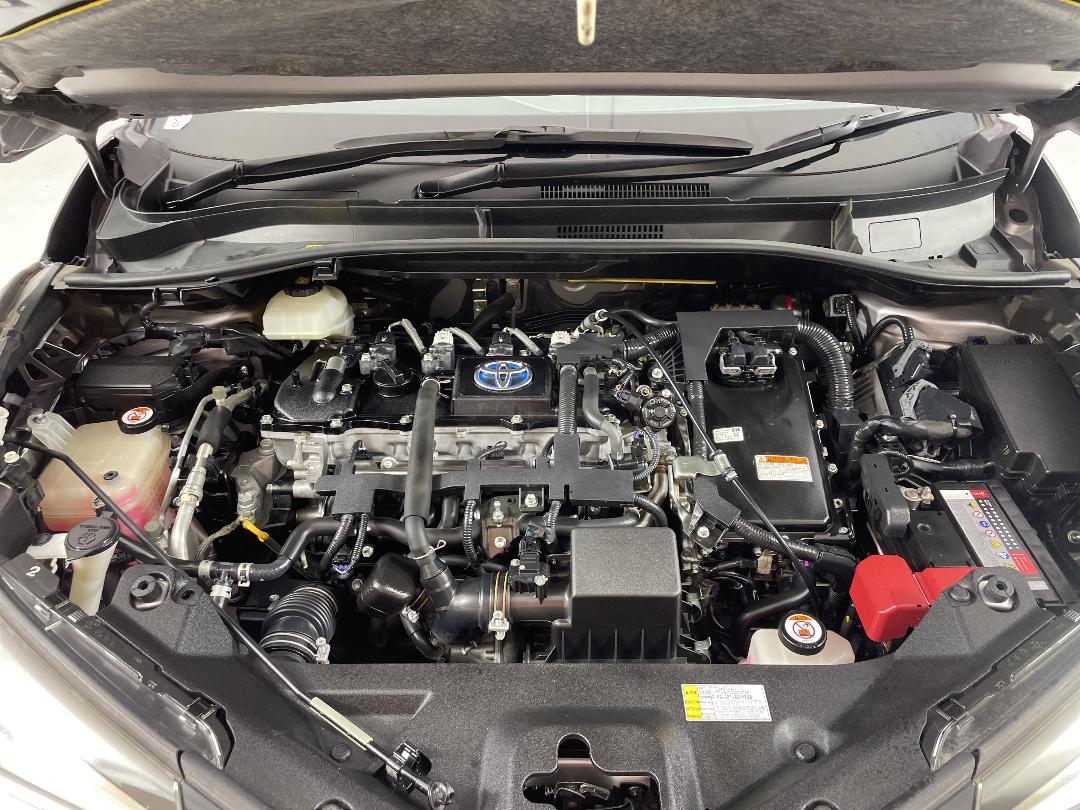 Photo '13' of Toyota C-HR