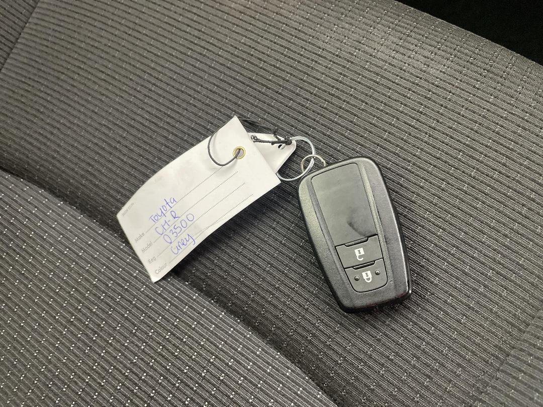 Photo '22' of Toyota C-HR